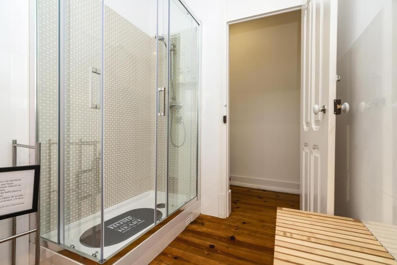 Groovy M2 R3 - Amazing Double Room With En-Suite Bathroom Lisbon Exterior photo